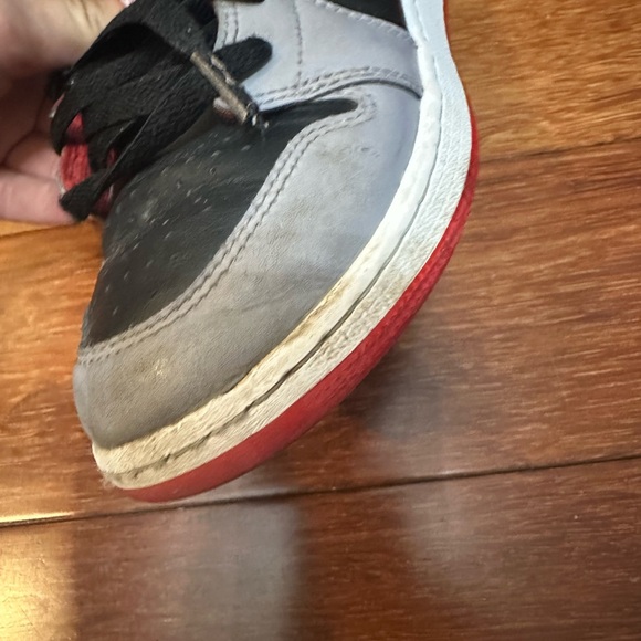 Nike Black and Red Athletic Shoes - Picture 8 of 9